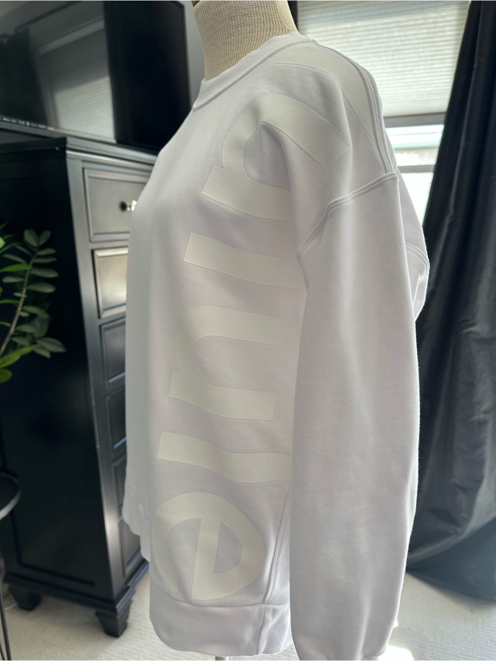 Lululemon white on white logo sweatshirt, size medium - Picture 5 of 15